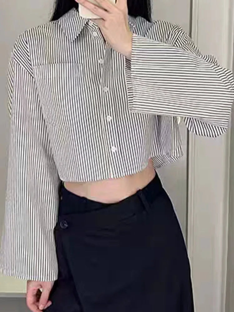 Women  Autumn New Fashion Casual Pocket Short Striped Shirt Retro Long Sleeve Chic Button Top Blouses Mujer